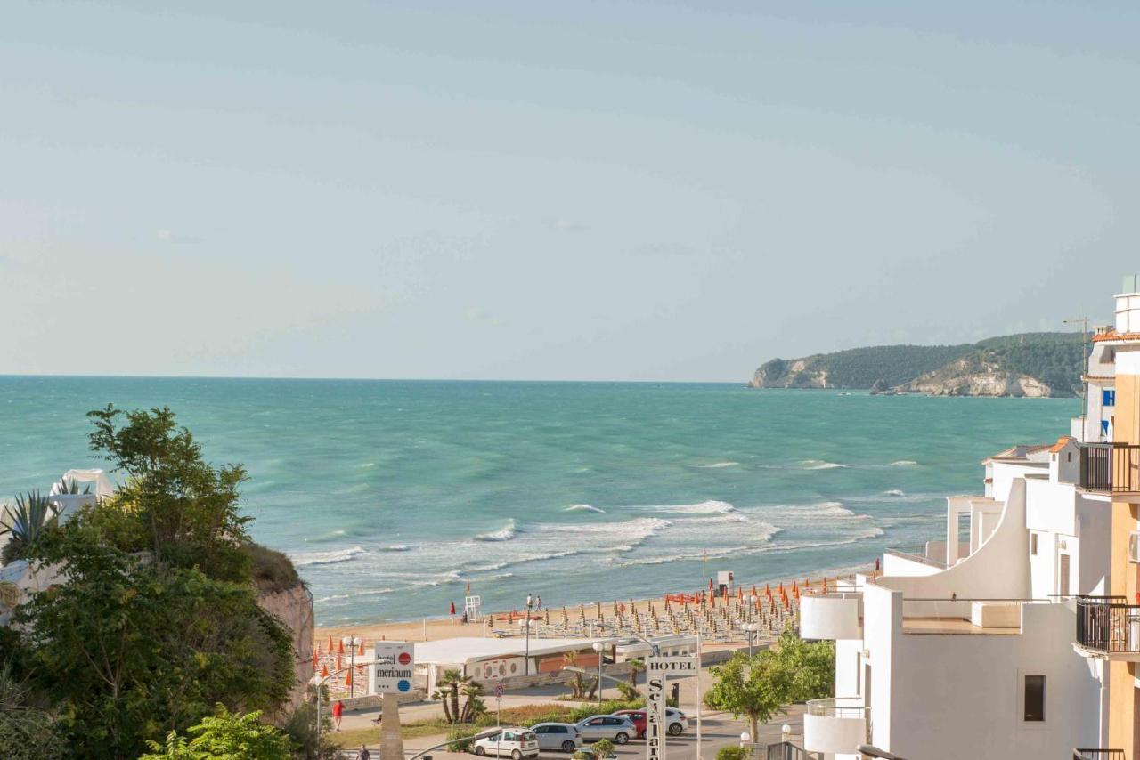 Hotel La Caravella Вьесте Экстерьер фото